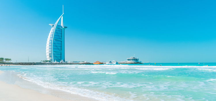 Jumeirah hotel with beach view in Dubai